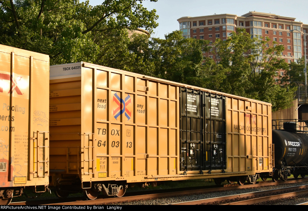640313